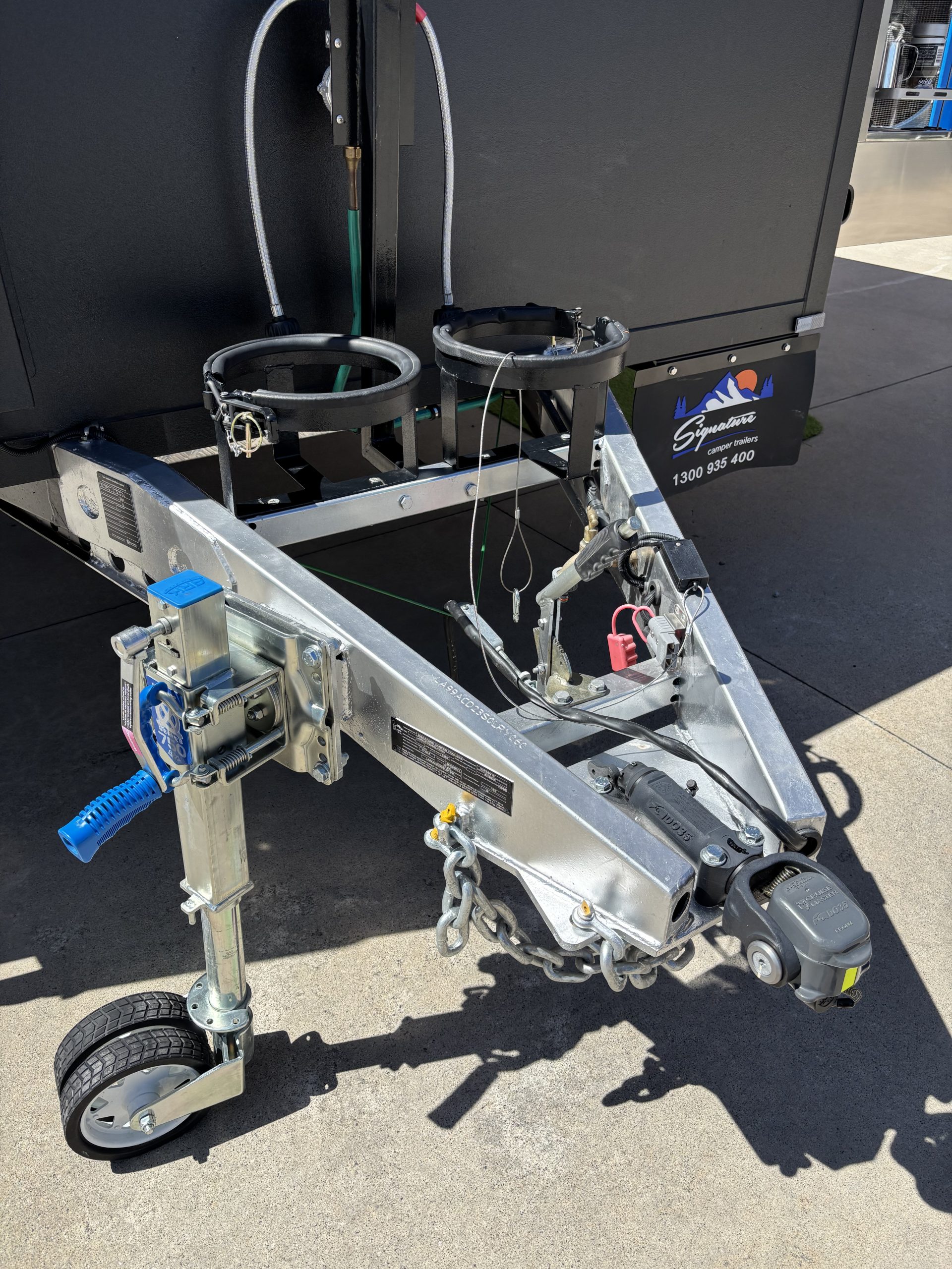 
Signature Kakadu 18 full									