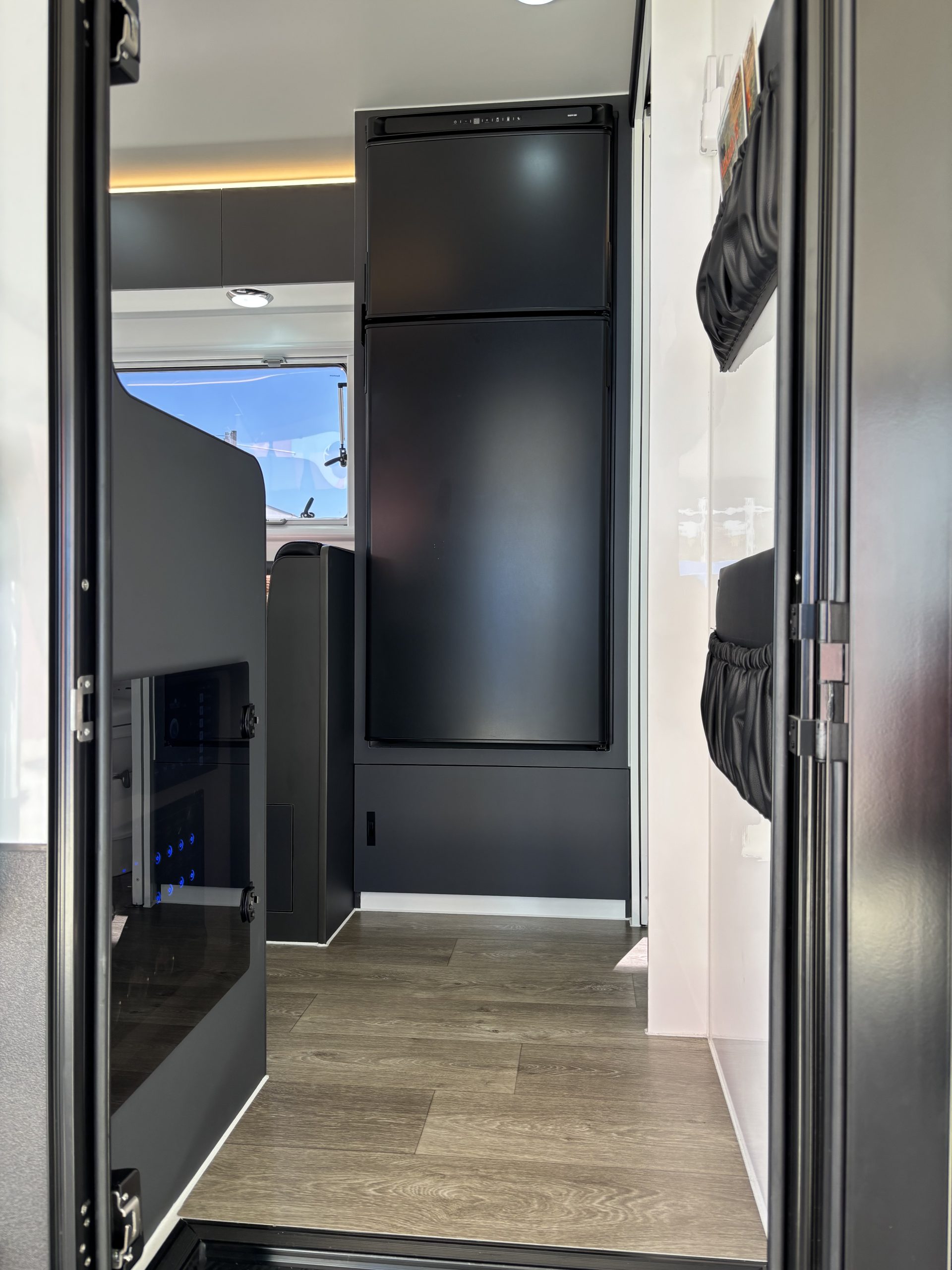 
Signature Kakadu 18 full									