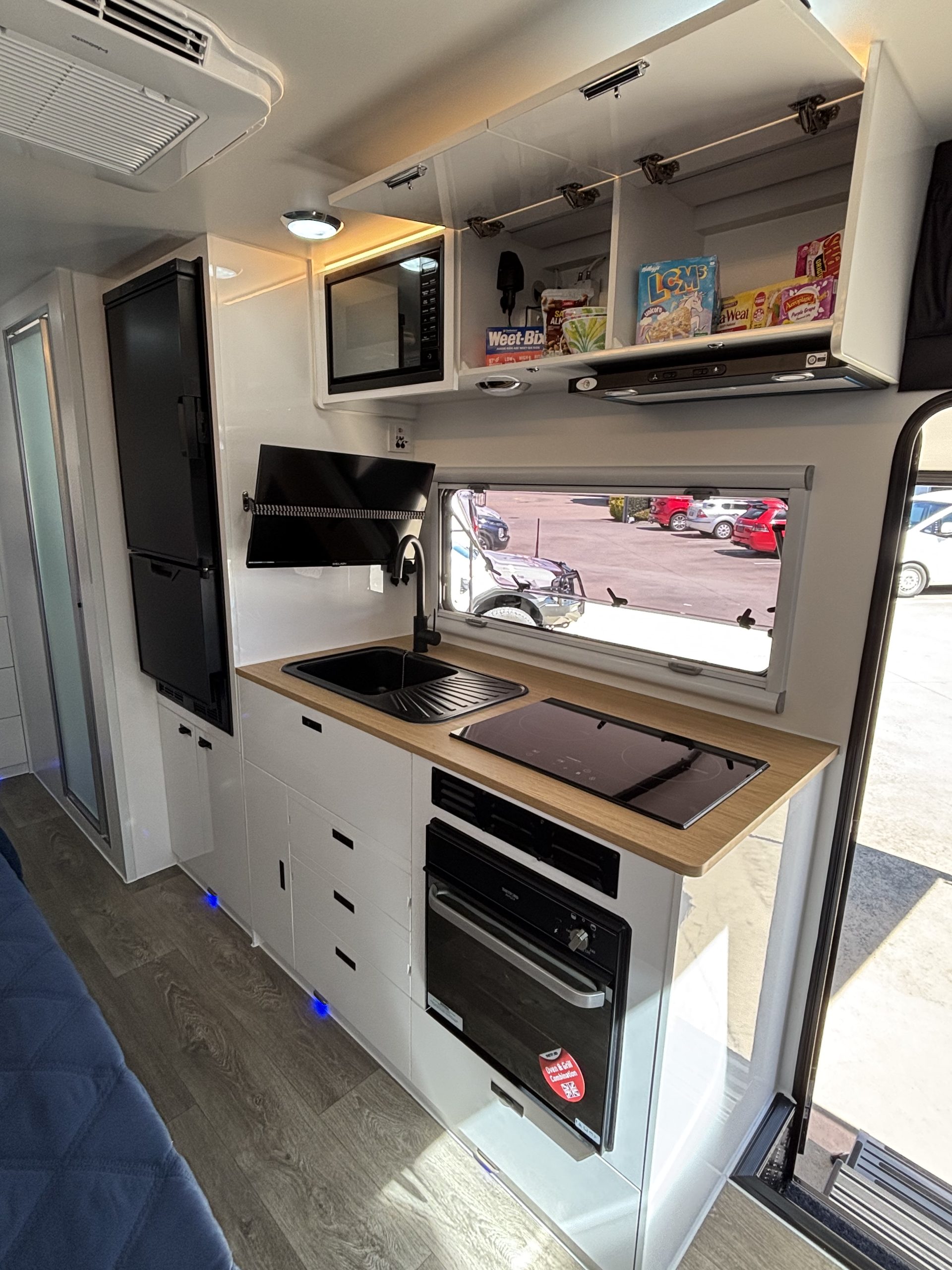 
Signature Omaru Family full									