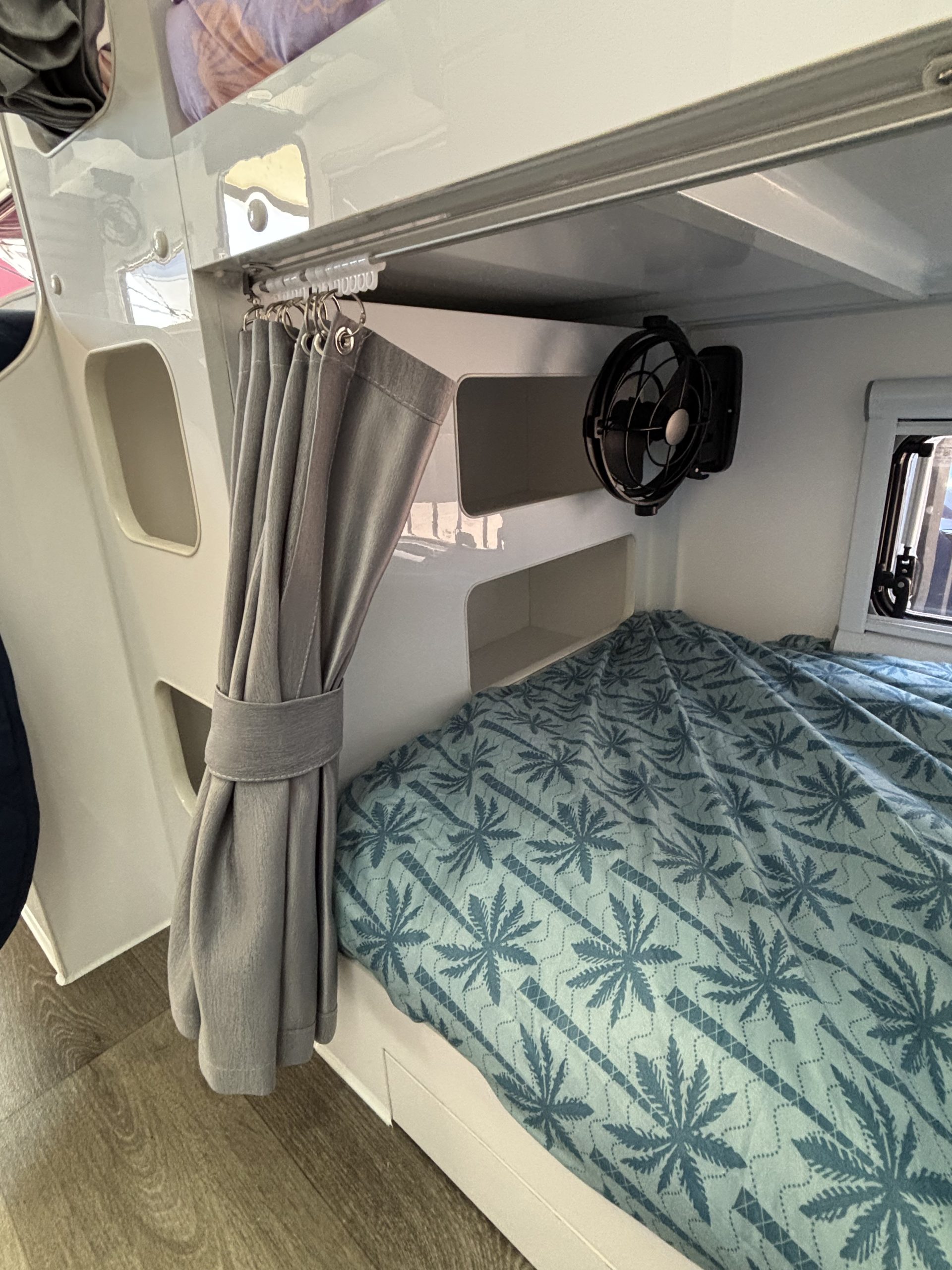 
Signature Omaru Family full									