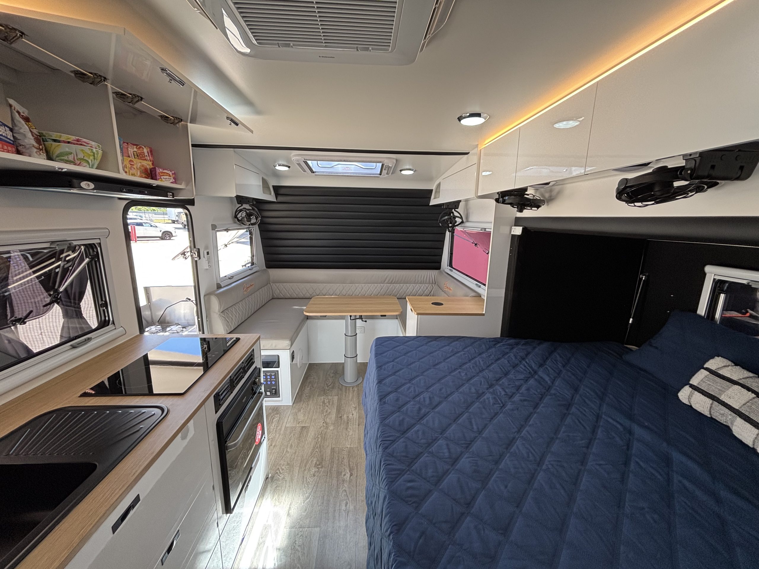 
Signature Omaru Family full									