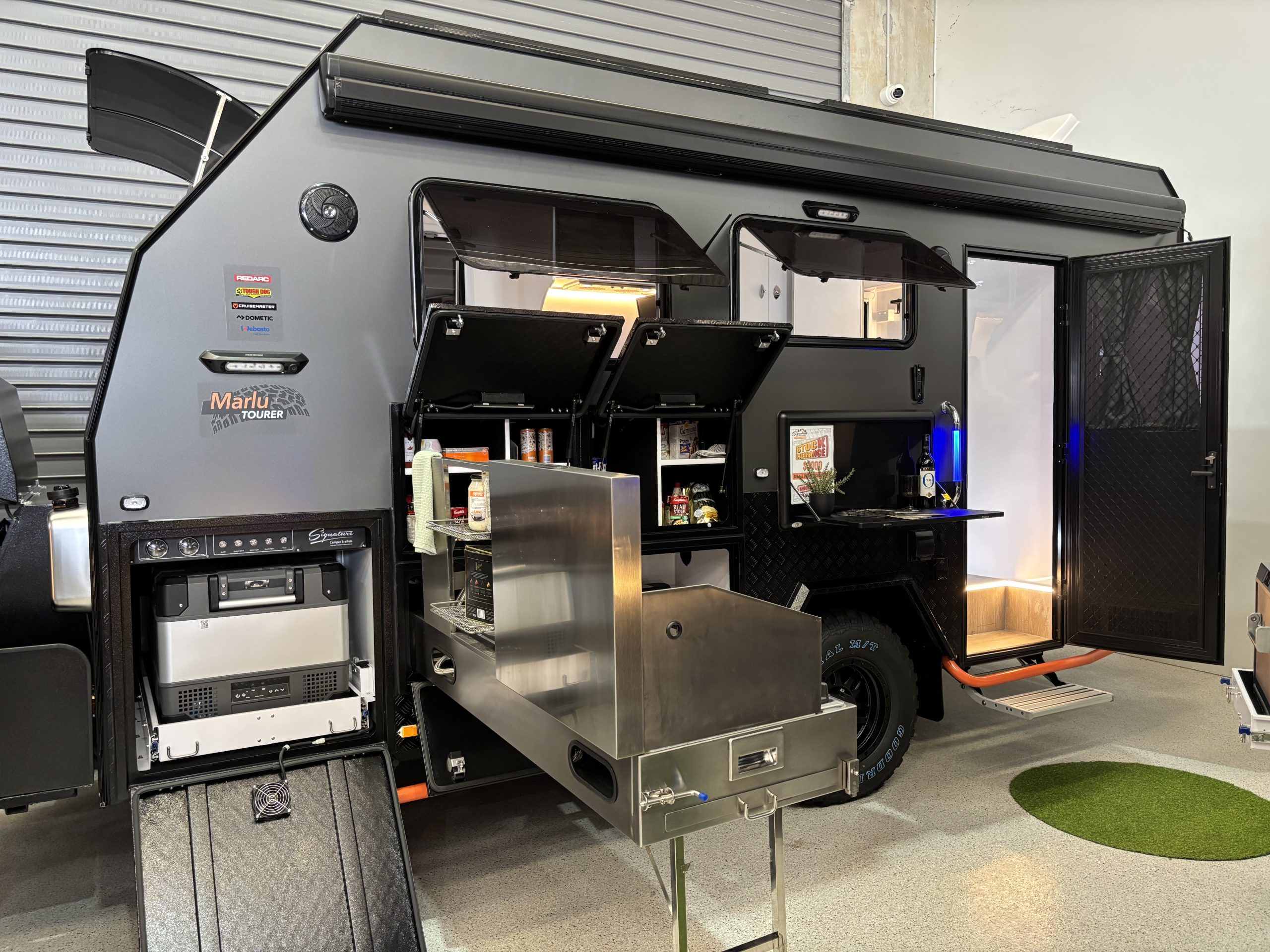 Signature Marlu Tourer Hard Roof