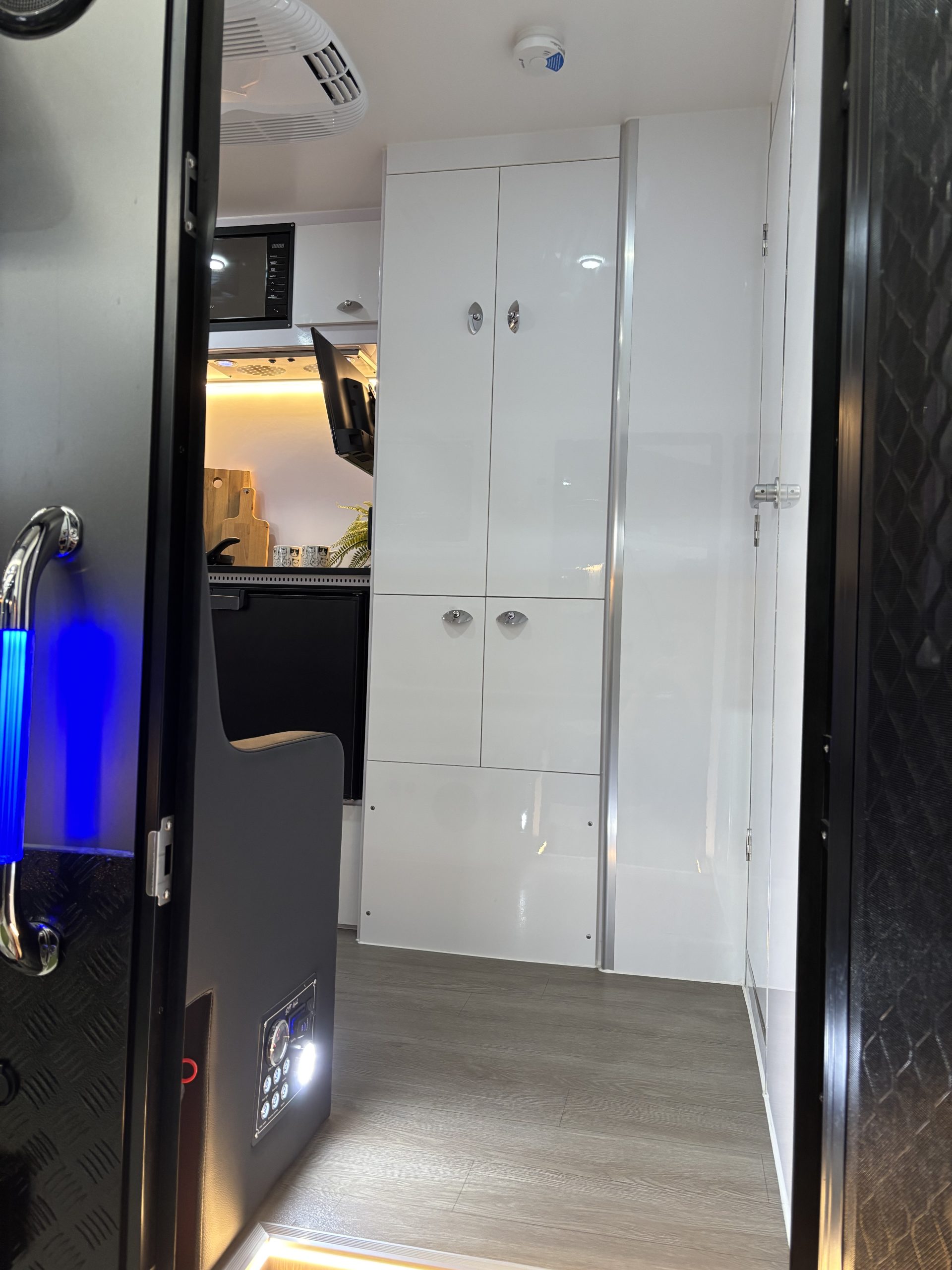 
Signature Marlu Tourer Hard Roof full									