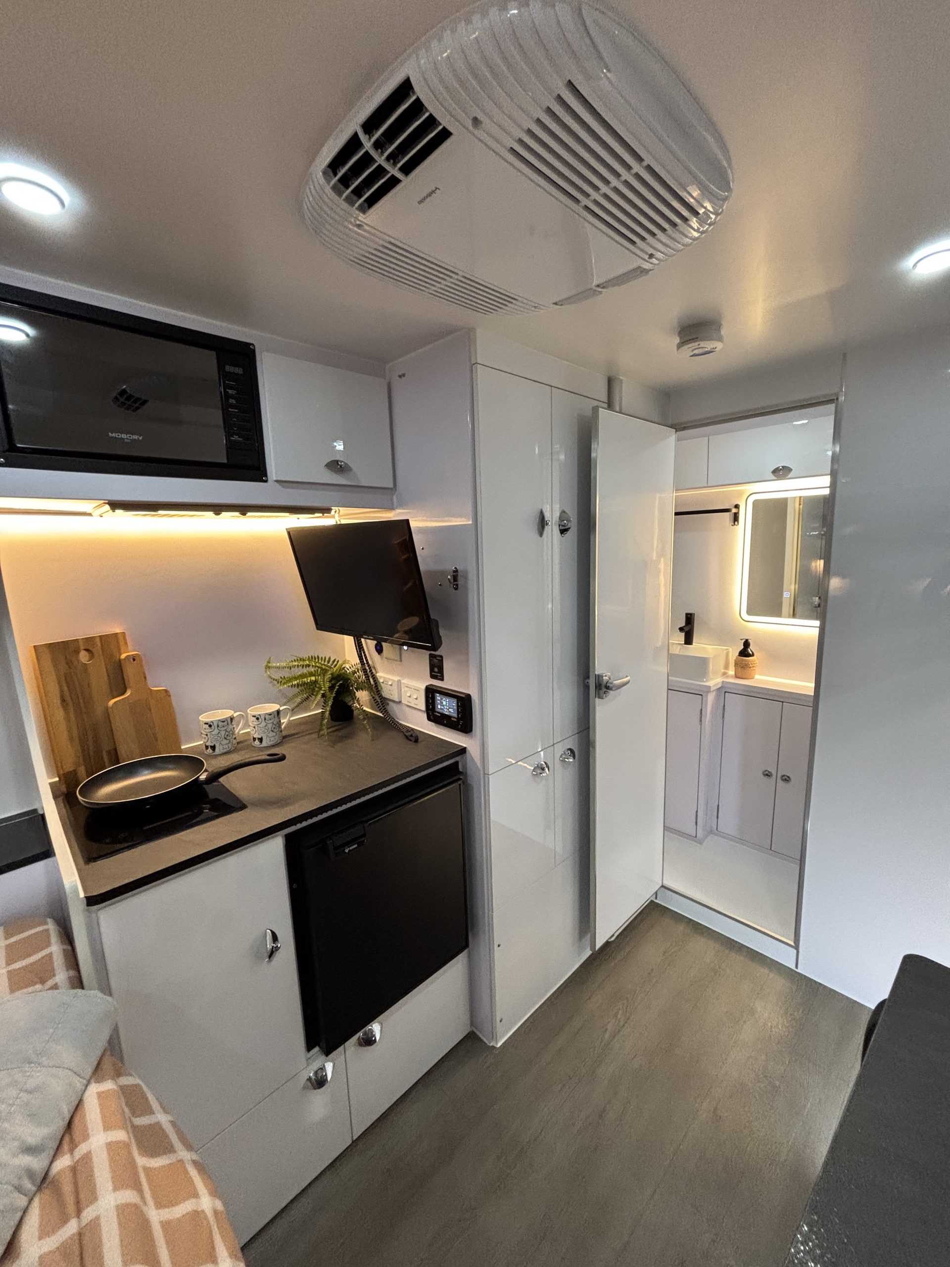 
Signature Marlu Tourer Hard Roof full									